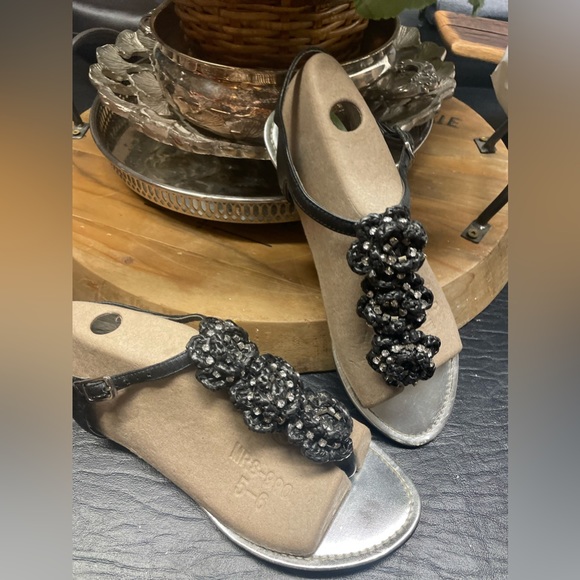 Nine West sandles - Picture 2 of 3